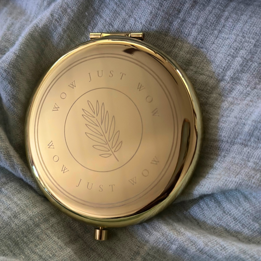 Gold Pocket Mirror: Chic and Convenient Elegance On the Go